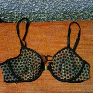 LIKE NEW VICTORIA SECRET UNLINED DEMI NON DOUBLE BLACK&WHITE SHEER BRA SZ 36B